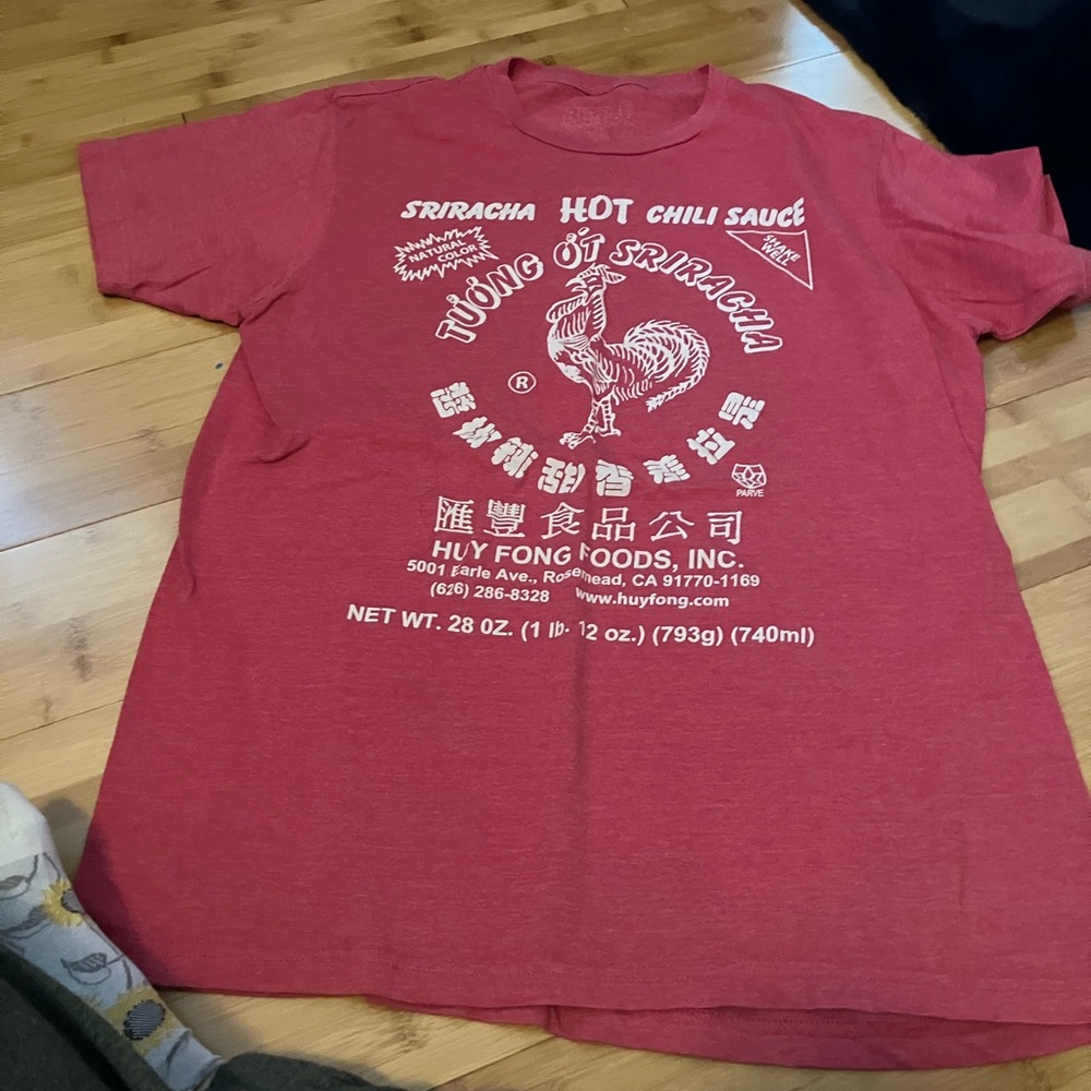Sriracha Tee Size Women’s Large